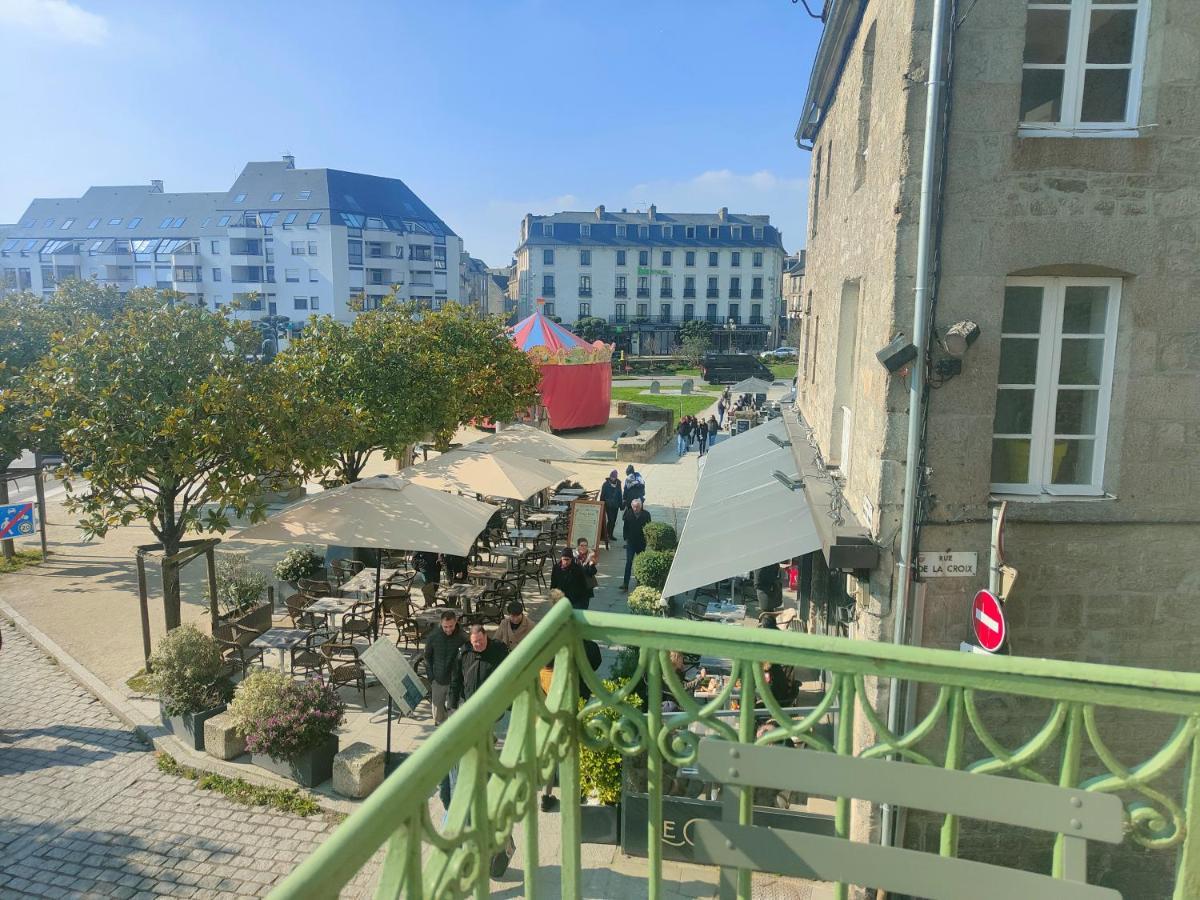 Studio Balcon De La Place Dinan Exterior foto